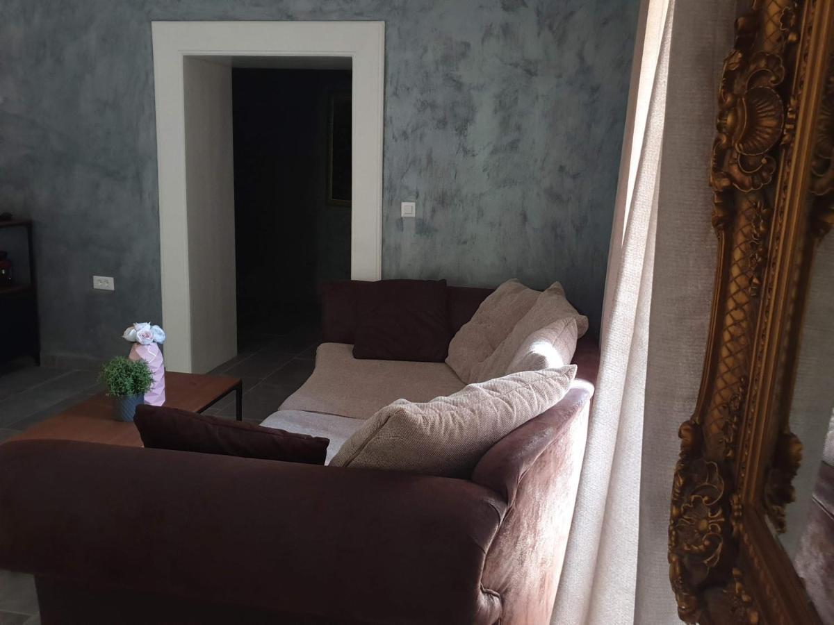 Art House 1800 Villa Tribalj  ภายนอก รูปภาพ