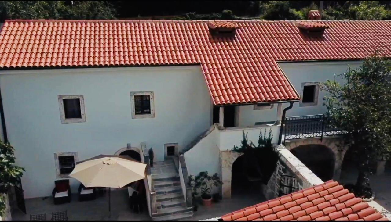 Art House 1800 Villa Tribalj  ภายนอก รูปภาพ